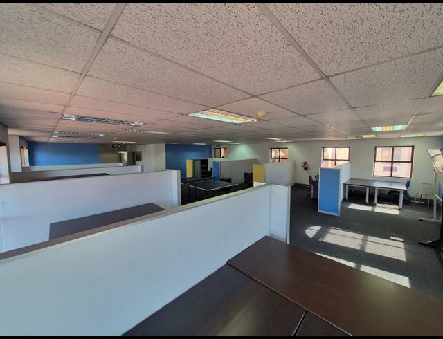 351M² OFFICE TO LET IN RIVONIA